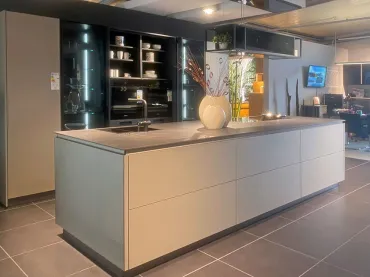 GRIMM Küchen Binzen - Musterküche 58 - Gesamtansicht