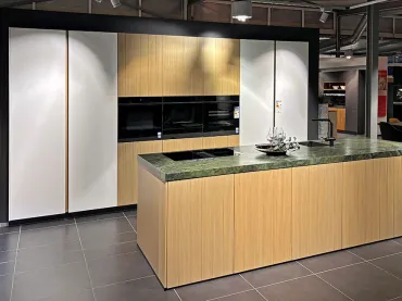 GRIMM Küchen Binzen - Musterküche 61 - Frontansicht