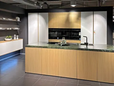 GRIMM Küchen Binzen - Musterküche 61 - Seitenansicht