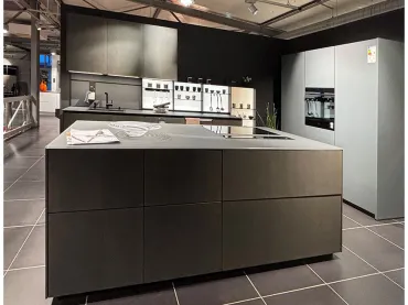 GRIMM Küchen Binzen - Musterküche 65 - Frontansicht