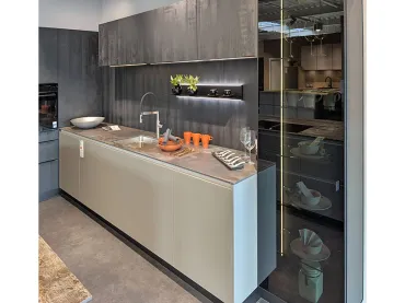 GRIMM Küchen Karlsruhe - Musterküche 01 - Frontansicht