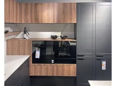 Grimm Küchen Rastatt - Musterküche 03 - Seitenansicht