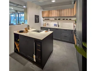 Grimm Küchen Rastatt - Musterküche 03 - Frontansicht