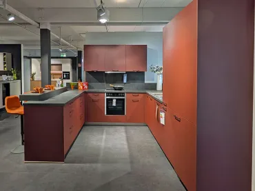 Grimm Küchen Rastatt - Musterküche 10 - Seitenansicht