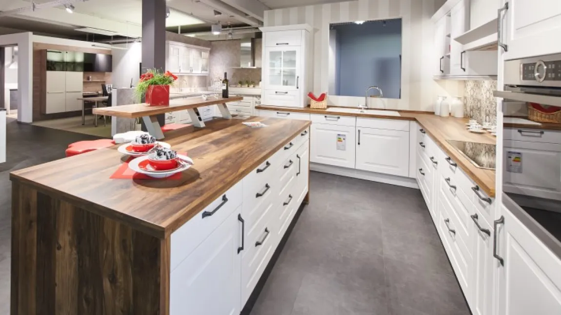 GRIMM Küchen - Landhausküche aus dem Küchenstudio Rastatt3