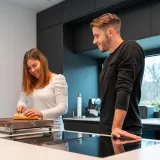 Kati + Christian Günter in ihrer GRIMM Küche